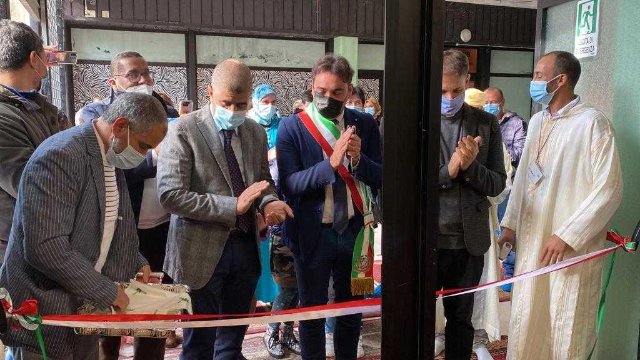 Il SIndaco all'apertura del Centro Culturale Islamico