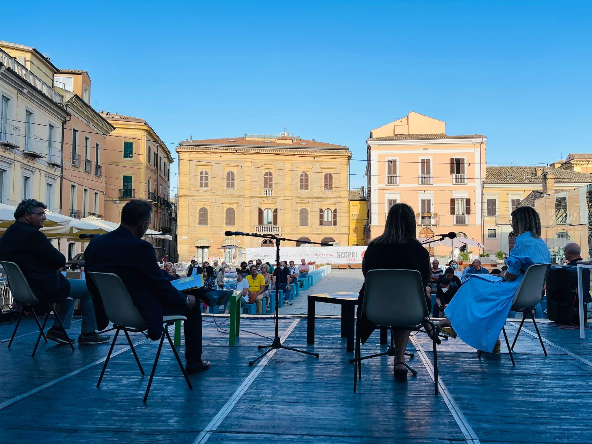 Tariffa puntuale e sperimentazione delle ecoisole, l’amministrazione comunale fa il punto