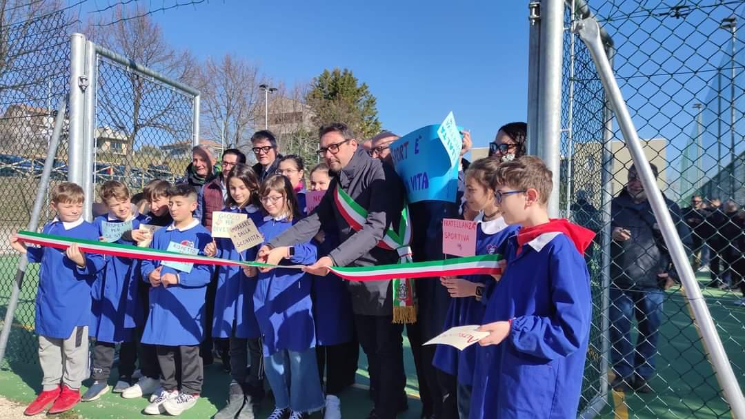 Inaugurato il nuovo campo polivalente di Villa Schiavoni